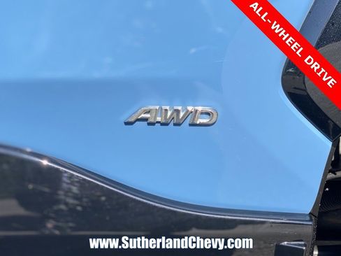 Used 2022 Toyota RAV4 SE image 12