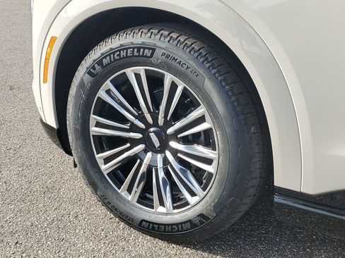 New 2026 Cadillac Escalade IQL Sport 1 w/ LPO, Floor Liner Package image 32