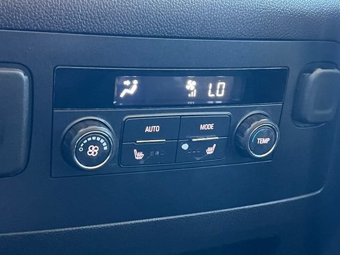 Used 2018 Chevrolet Suburban Premier w/ Max Trailering Package AWD/4WD image 40