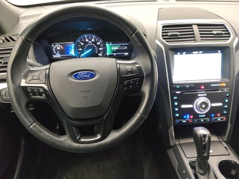Used 2018 Ford Explorer Sport w/ Equipment Group 401A AWD/4WD image 22