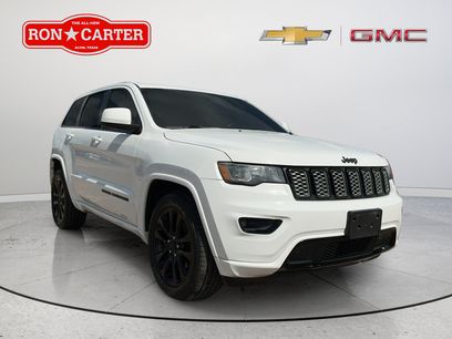 Used 2017 Jeep Grand Cherokee Altitude