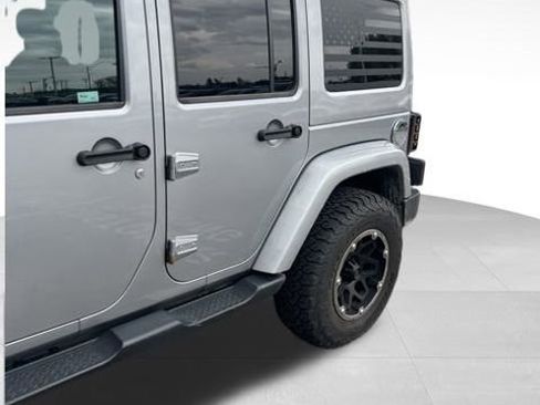 Used 2016 Jeep Wrangler Unlimited Sahara w/ Dual Top Group image 5