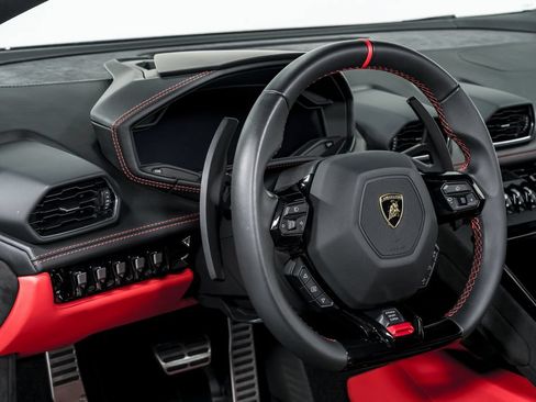Used 2023 Lamborghini Huracan Tecnica RWD image 13