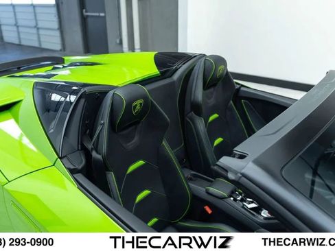 Used 2021 Lamborghini Huracan EVO RWD image 74
