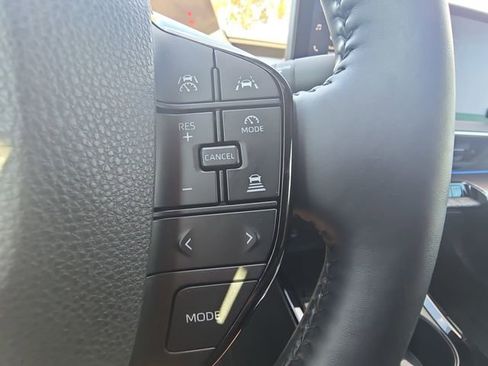 Used 2025 Toyota Prius Limited image 18