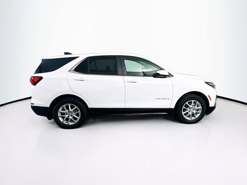 Used 2024 Chevrolet Equinox LT w/ LPO, Floor Liner Package image 10