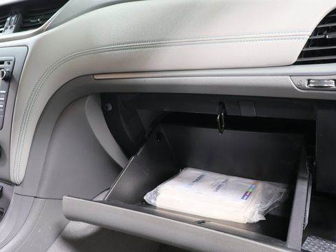 Used 2013 Chevrolet Traverse LS image 31