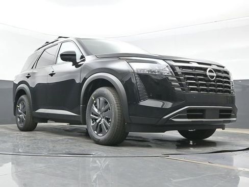 New 2026 Nissan Pathfinder SV w/ SV Premium Package FWD image 26