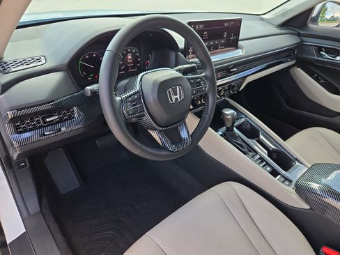 Used 2024 Honda Accord EX-L image 12