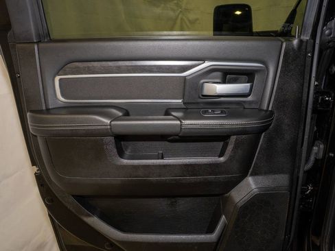 Used 2024 RAM 2500 Big Horn image 8