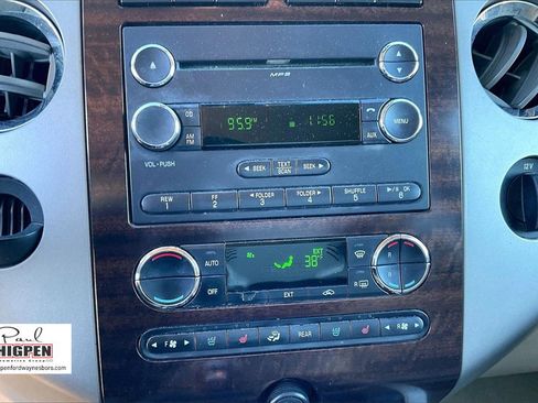 Used 2014 Ford Expedition EL XLT w/ Equipment Group 202A image 30