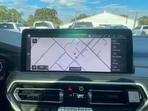 Used 2023 BMW X4 xDrive30i w/ Premium Package image 19