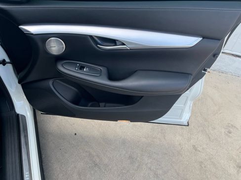 Used 2021 INFINITI QX50 Sensory FWD image 16