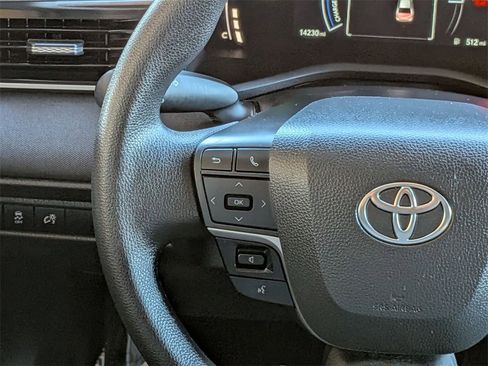 Used 2025 Toyota Camry LE image 22