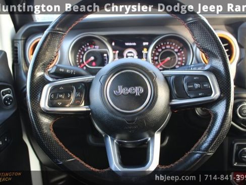 Used 2022 Jeep Gladiator Mojave image 16