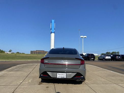 Used 2023 Hyundai Sonata SEL FWD image 14