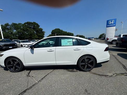 New 2026 Honda Accord SE image 2