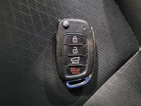 Used 2017 Hyundai Tucson SE w/ SE Popular Package 02 AWD/4WD image 32