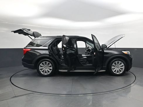 Used 2024 Ford Explorer Limited w/ Limited Technology Package RWD image 51