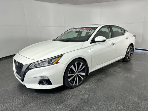 Used 2020 Nissan Altima 2.0 Platinum image 4