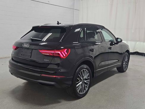 Used 2023 Audi Q3 2.0T Premium w/ Convenience Package image 9