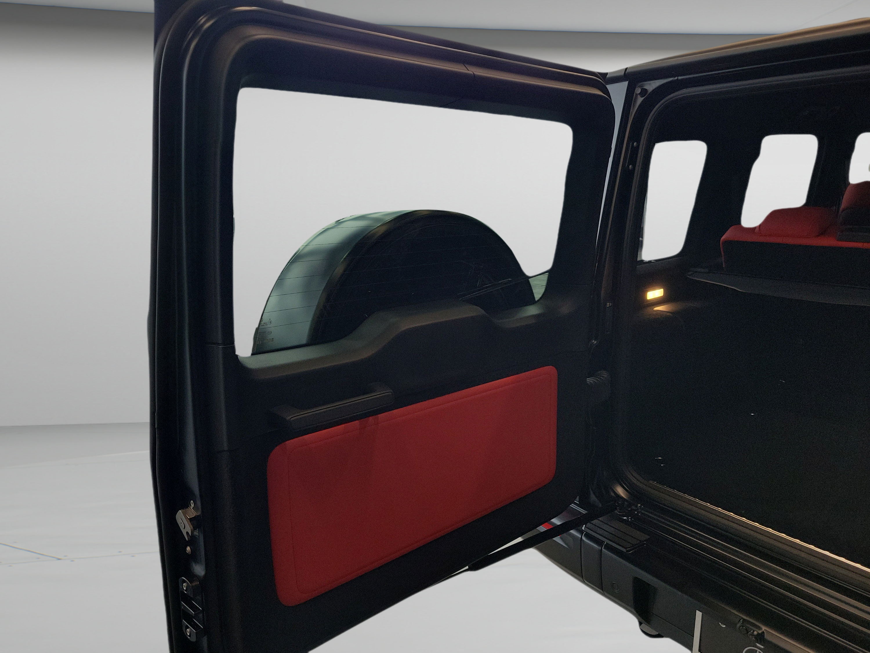 New 2027 Mercedes-Benz G 580 e image 6