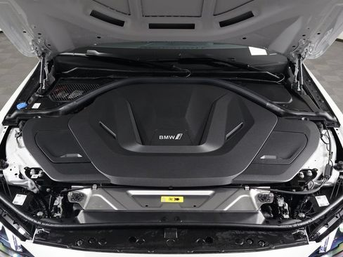 New 2026 BMW i4 eDrive40 w/ M Sport Package RWD image 9