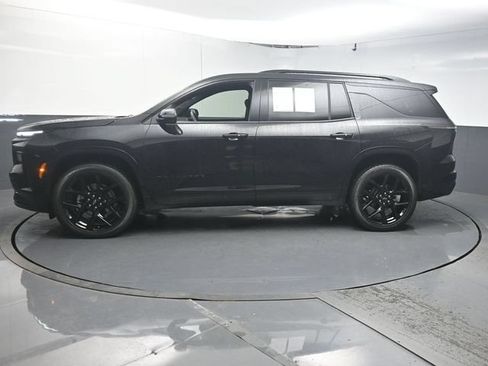 Used 2026 Chevrolet Traverse RS FWD image 5