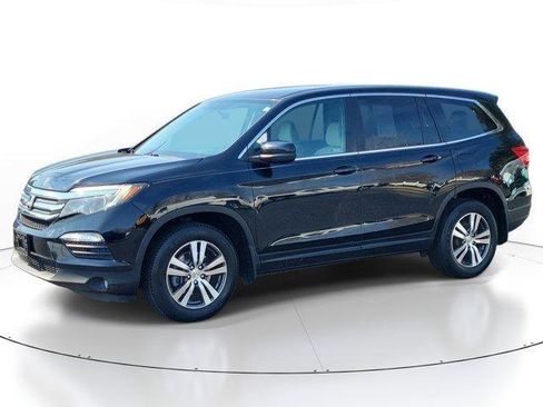 Used 2018 Honda Pilot EX image 2