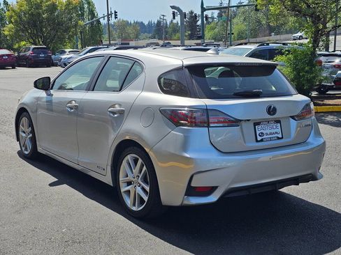 Used 2015 Lexus CT 200h FWD image 5