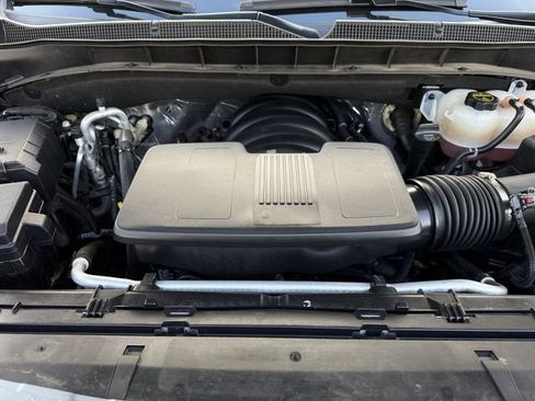 Certified 2025 Chevrolet Suburban RST image 35