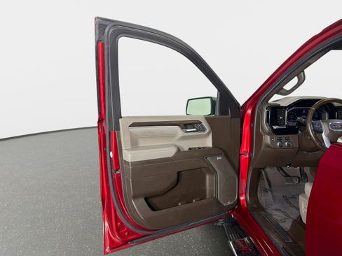 Used 2022 GMC Sierra 1500 SLT w/ SLT Premium Plus Package AWD/4WD image 37