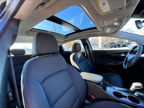 Used 2024 Chevrolet Malibu LT image 22