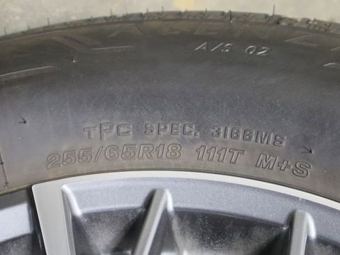 Used 2026 Chevrolet Traverse LT w/ Driver Confidence Package image 40