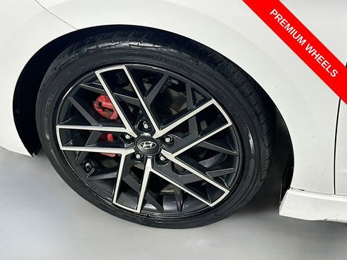 Used 2020 Hyundai Elantra Sport w/ Cargo Package (C1) FWD image 29