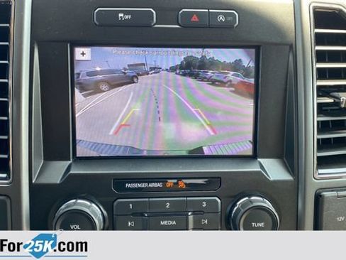 Used 2019 Ford F150 XLT w/ Equipment Group 302A Luxury AWD/4WD image 16