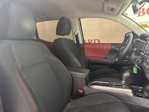 Used 2021 Toyota Tacoma SR5 image 16
