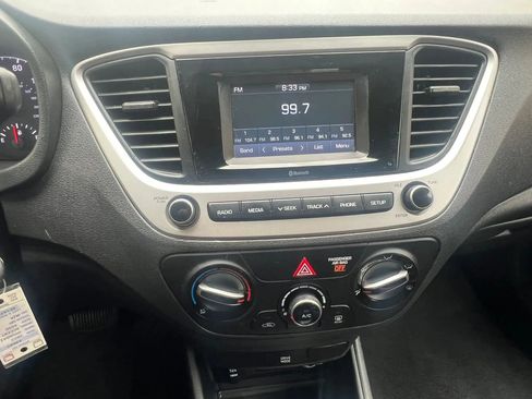 Used 2022 Hyundai Accent SE FWD image 19