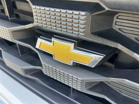 Used 2025 Chevrolet Silverado 1500 W/T RWD image 32