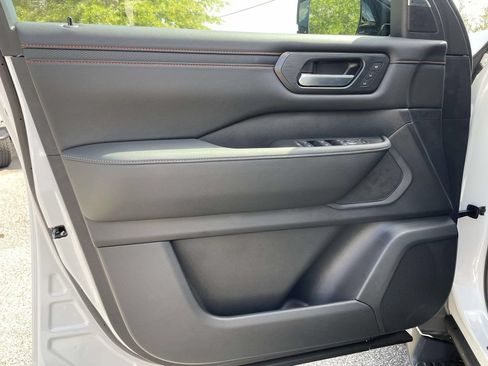 New 2026 Nissan Armada PRO-4X AWD/4WD image 11