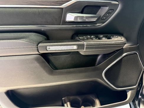 Used 2025 RAM 1500 Laramie image 32