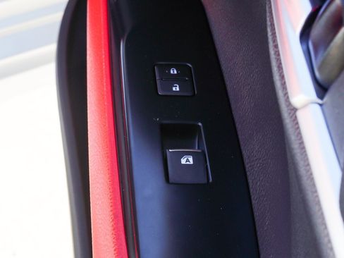 Used 2019 Toyota Camry XSE FWD image 27