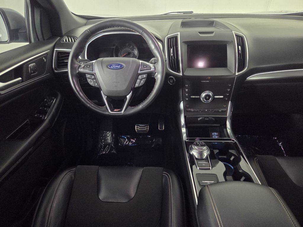 Used 2020 Ford Edge ST AWD/4WD image 25