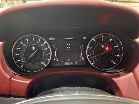 Used 2021 Maserati Ghibli S RWD image 12