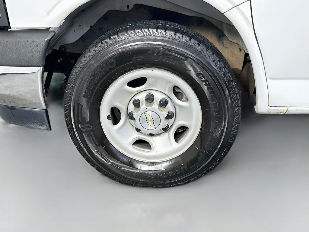 Used 2022 Chevrolet Express 2500 w/ Driver Convenience Package RWD image 32