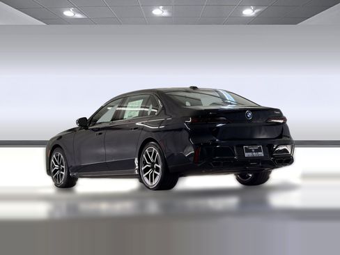 New 2026 BMW 760i xDrive w/ Executive Package AWD/4WD image 3