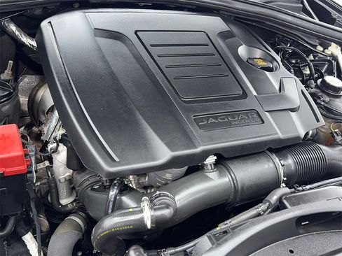 Used 2020 Jaguar F-PACE Checkered Flag image 57