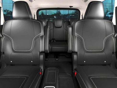 New 2026 INFINITI QX80 Pure image 8