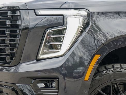 New 2026 GMC Yukon XL Denali w/ Denali Reserve Package image 3