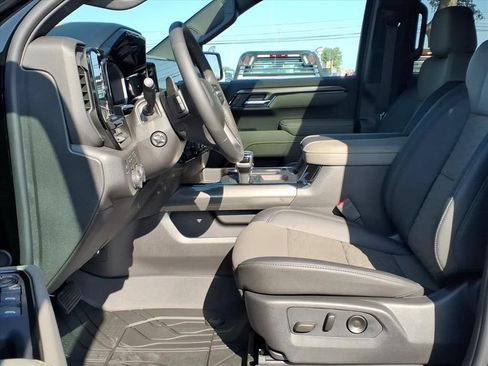 New 2026 Chevrolet Silverado 1500 ZR2 AWD/4WD image 17
